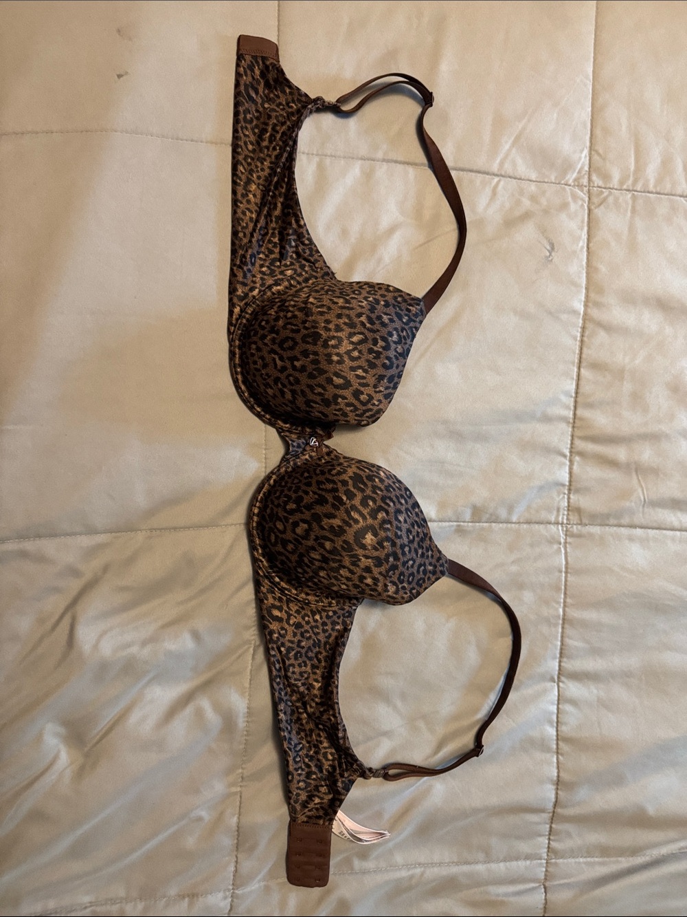 Victoria's Secret Leopard Print T-Shirt Bra - Brown and Black
